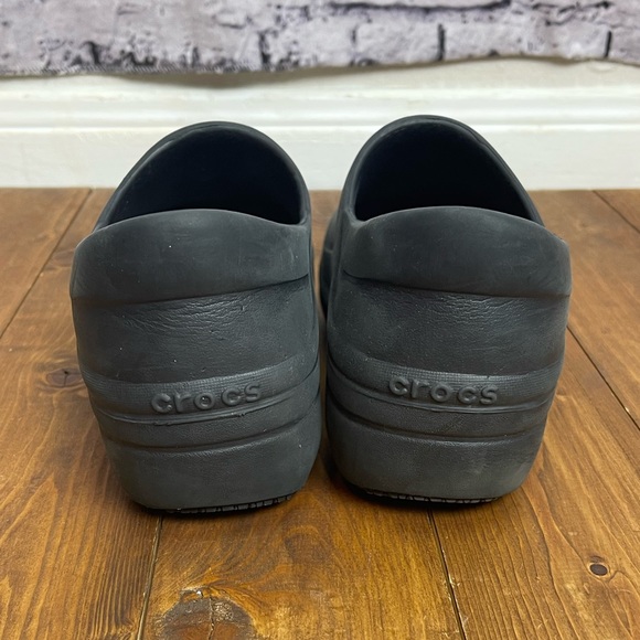 COPY - Crocs clogs Womens size 7 black crocs lock - Picture 8 of 8